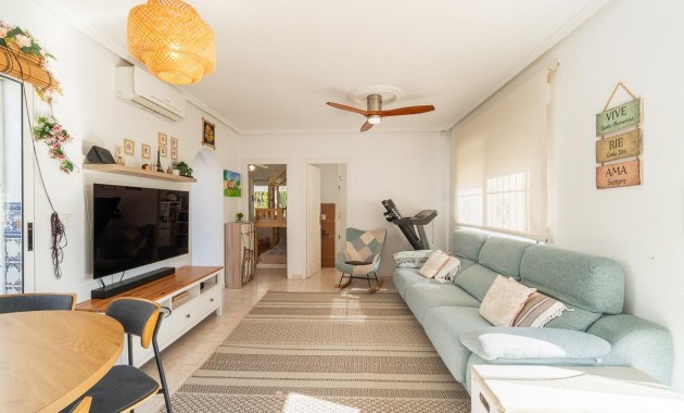 Resale - Villa -
Orihuela Costa - Punta Prima