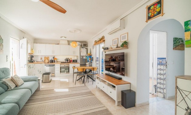 Resale - Villa -
Orihuela Costa - Punta Prima