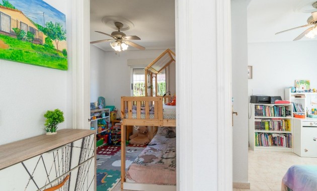 Resale - Villa -
Orihuela Costa - Punta Prima