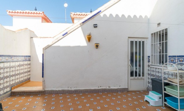 Resale - Villa -
Orihuela Costa - Punta Prima