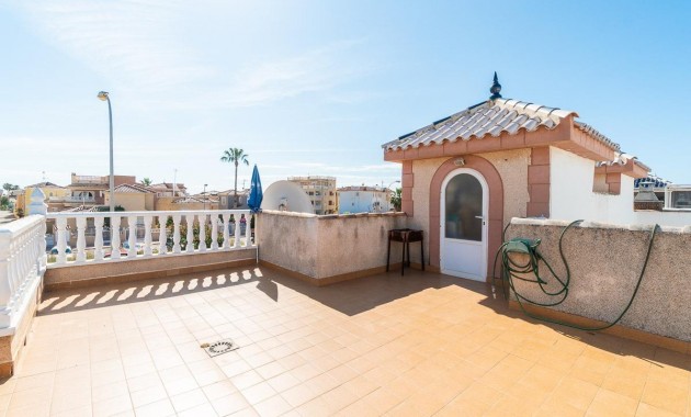 Resale - Villa -
Orihuela Costa - Punta Prima