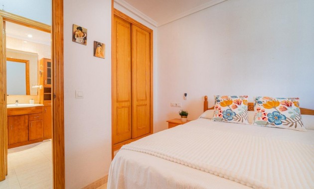 Alquiler a largo plazo - Flat -
Torrevieja - La Mata