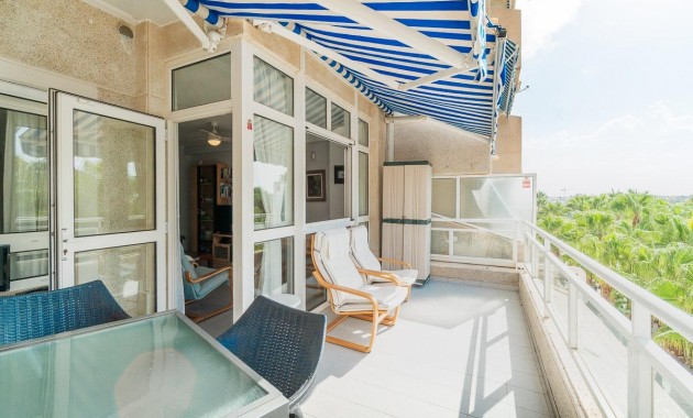 Resale - Wohnung -
Orihuela Costa - Campoamor