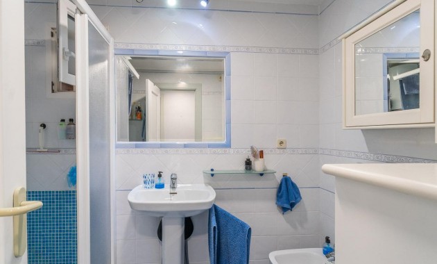 Resale - Wohnung -
Orihuela Costa - Campoamor