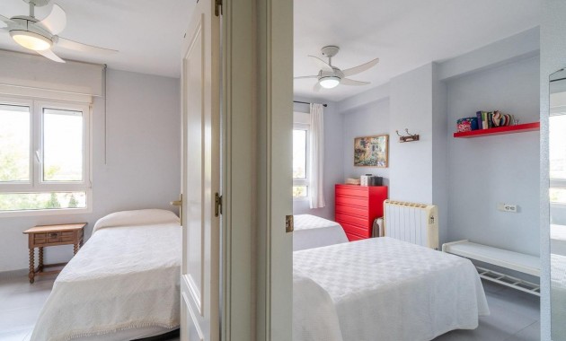 Resale - Wohnung -
Orihuela Costa - Campoamor