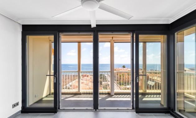 Resale - Wohnung -
Torrevieja - Rocio del mar