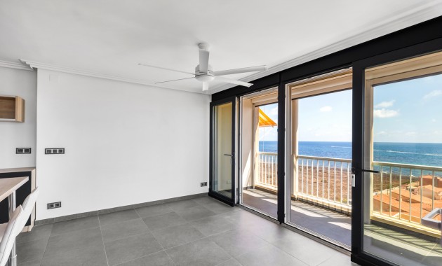 Resale - Wohnung -
Torrevieja - Rocio del mar
