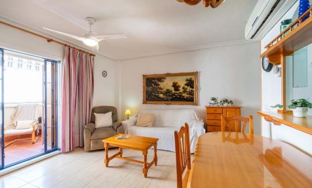 Alquiler a largo plazo - Flat -
Torrevieja - La Mata