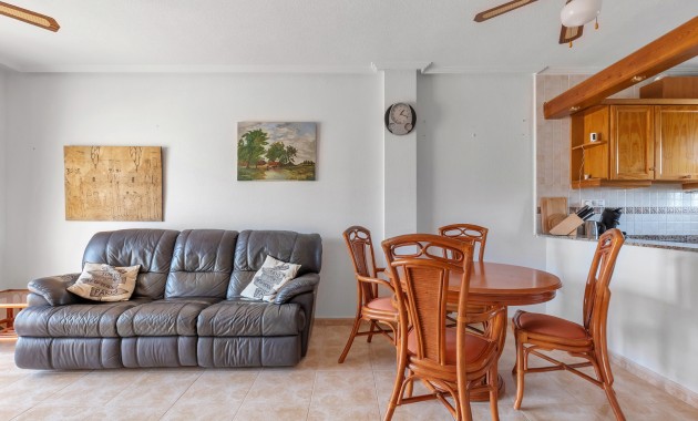 Sale - Apartment -
Orihuela - Villamartin