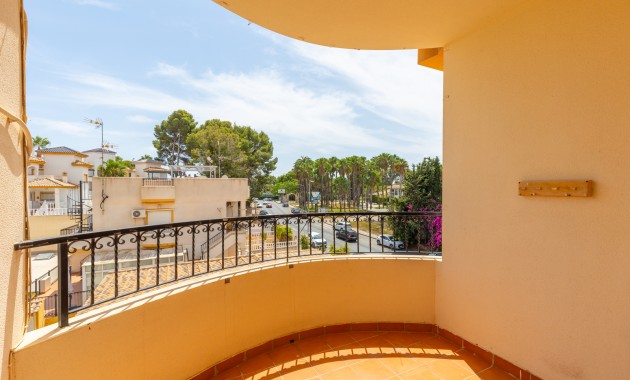 Sale - Apartment -
Orihuela - Villamartin