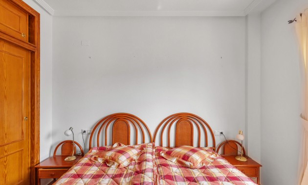 Sale - Apartment -
Orihuela - Villamartin