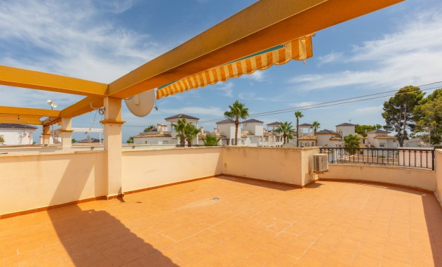 Sale - Apartment -
Orihuela - Villamartin