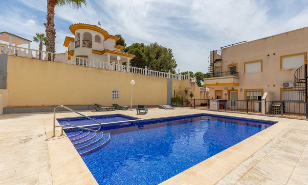 Sale - Apartment -
Orihuela - Villamartin