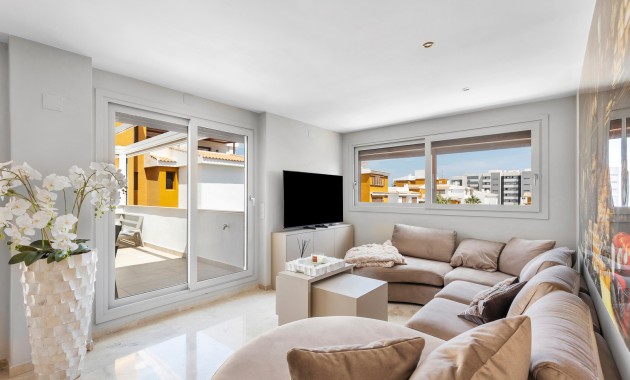 Sale - Apartment -
Torrevieja - Punta prima