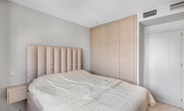 Sale - Apartment -
Torrevieja - Punta prima