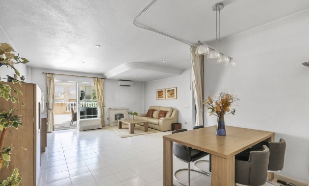 Sale - Apartment -
Guardamar del Segura