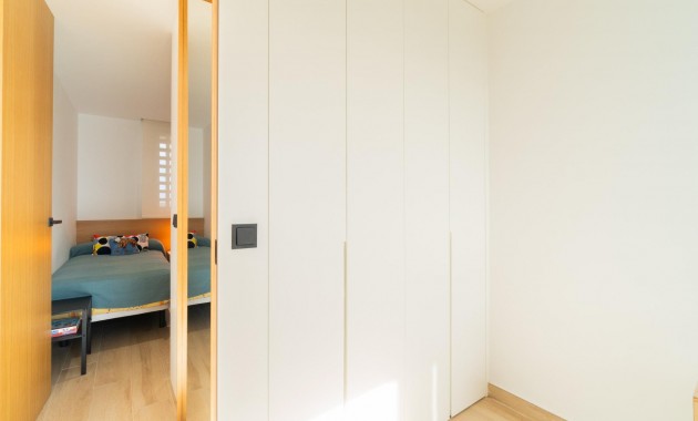 Sale - Apartment -
Guardamar del Segura - Puerto Deportivo