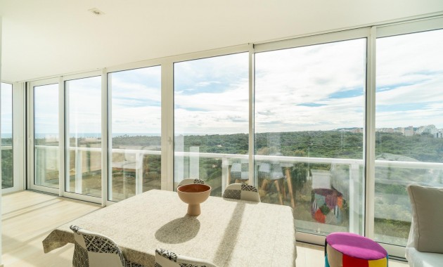 Sale - Apartment -
Guardamar del Segura - Puerto Deportivo