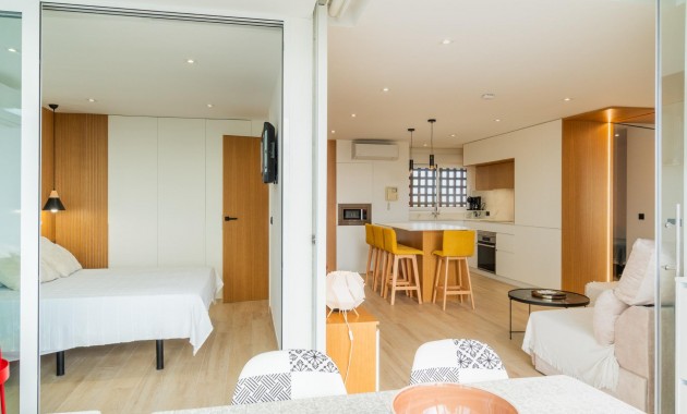 Sale - Apartment -
Guardamar del Segura - Puerto Deportivo