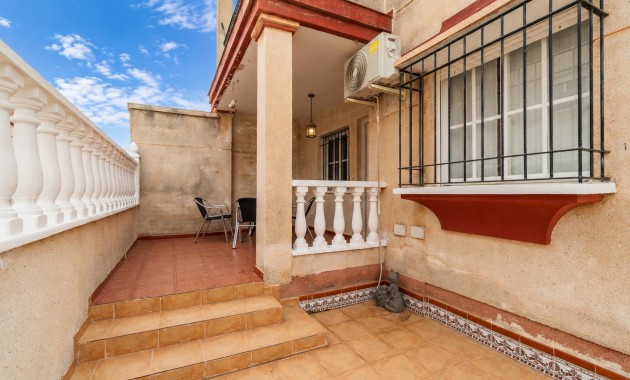 Alquiler a largo plazo - Apartamento -
Orihuela Costa - Playa Flamenca