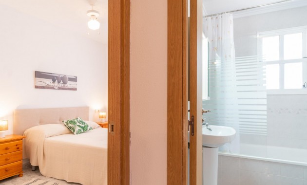 Alquiler a largo plazo - Apartamento -
Orihuela Costa - Playa Flamenca
