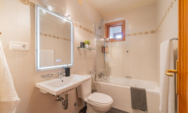 Resale - Flat -
Torrevieja - Playa de los Naufragos