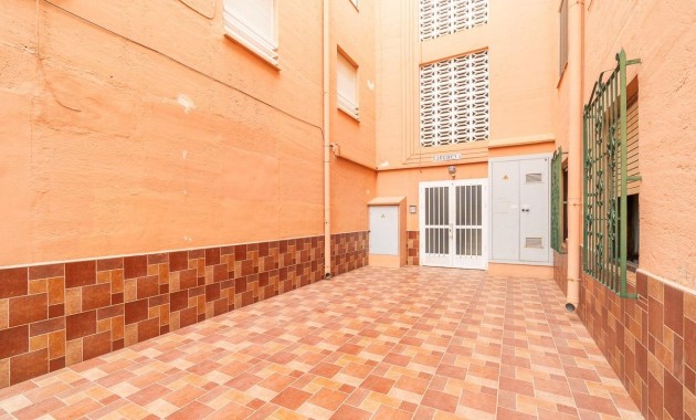 Resale - Flat -
Torrevieja - Playa de los Naufragos