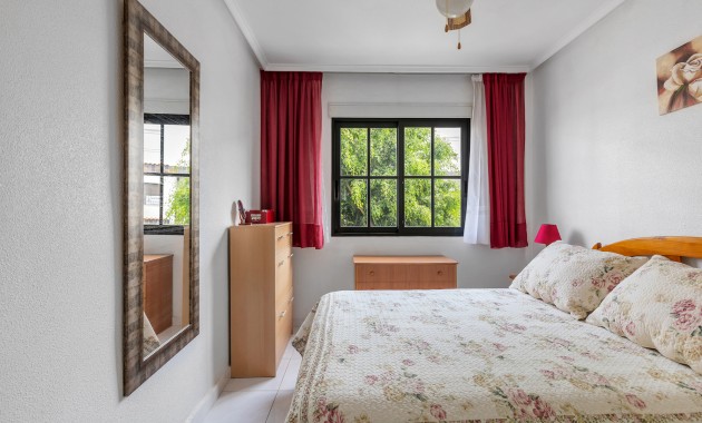 Resale - Wohnung -
Torrevieja - Rocio del mar