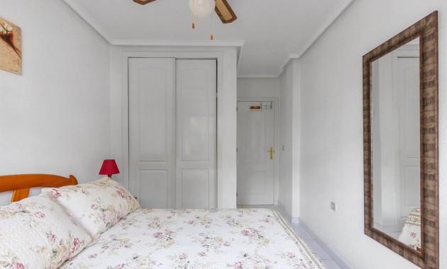 Resale - Wohnung -
Torrevieja - Rocio del mar