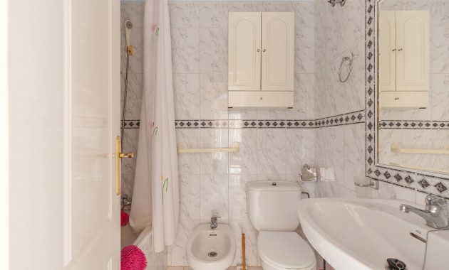 Resale - Wohnung -
Torrevieja - Rocio del mar