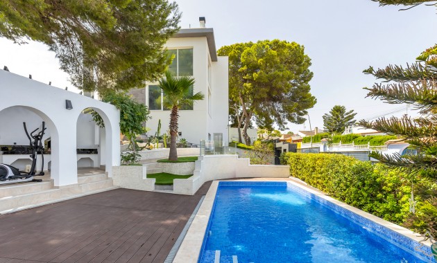 Venta - Villa -
Torrevieja - Los balcones