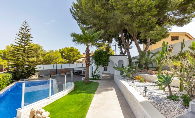Venta - Villa -
Torrevieja - Los balcones