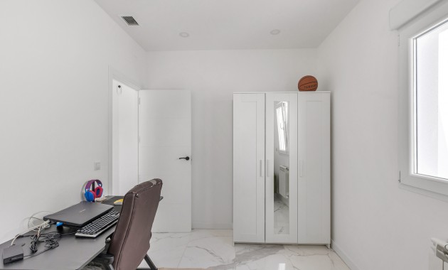 Venta - Villa -
Torrevieja - Los balcones