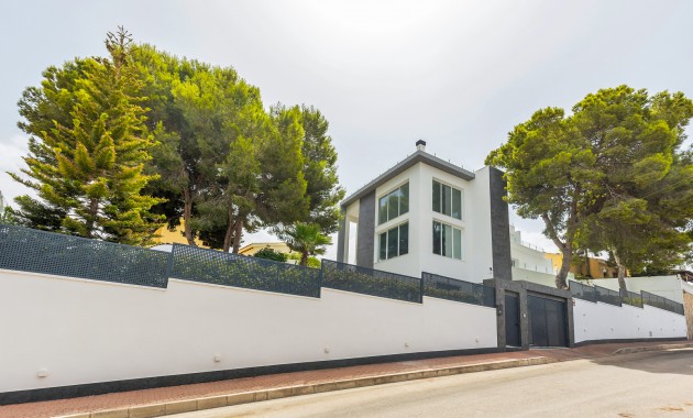 Venta - Villa -
Torrevieja - Los balcones