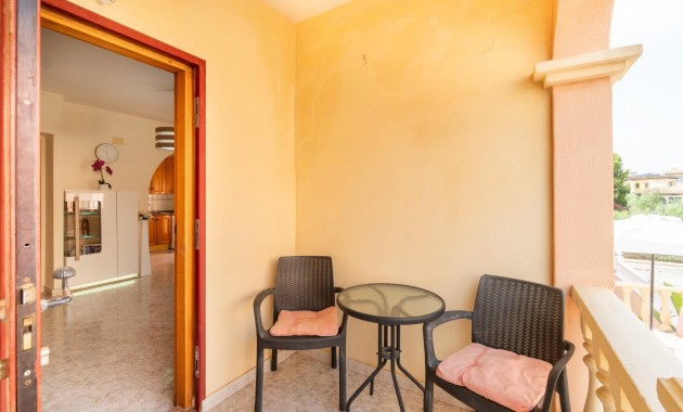 Resale - Terraced house -
Orihuela Costa - La Zenia