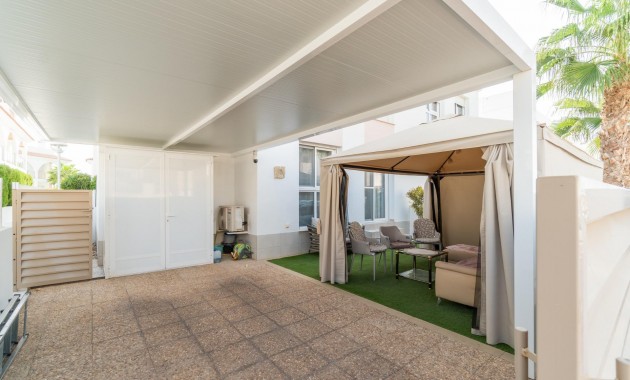 Sale - Ground Floor -
Rojales - Centro de la Ciudad Quesada