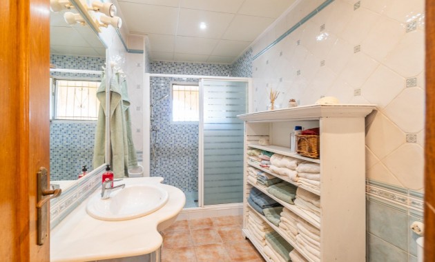 Sale - Villa -
Orihuela Costa - Los Balcones
