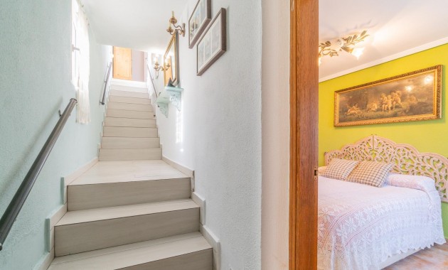 Sale - Villa -
Orihuela Costa - Los Balcones