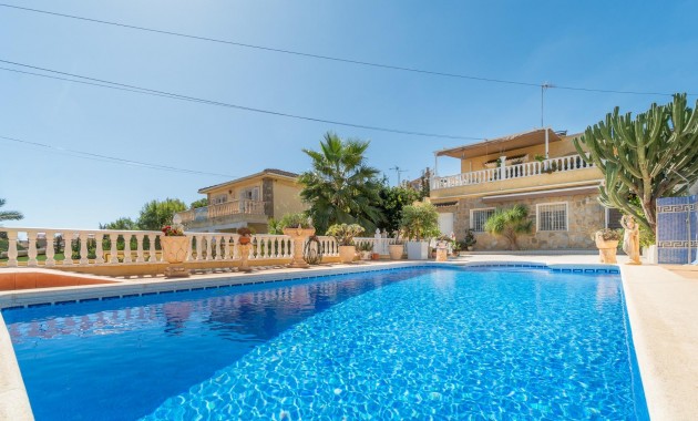 Sale - Villa -
Orihuela Costa - Los Balcones