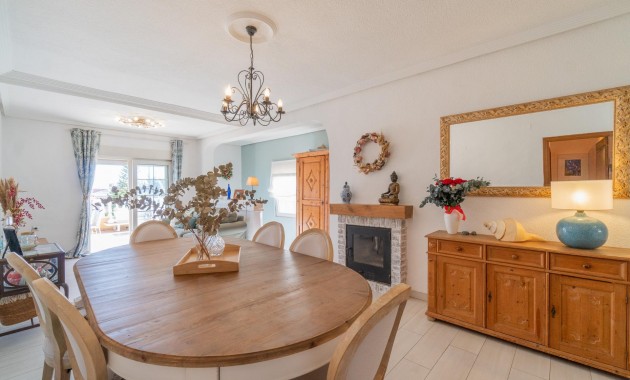 Resale - Villa -
Orihuela Costa - Los Balcones
