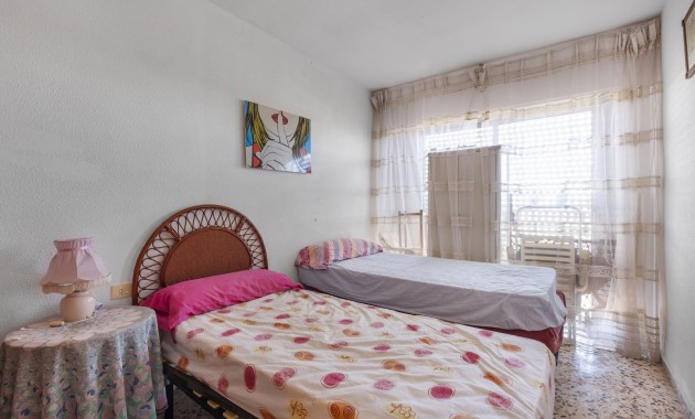 Resale - Wohnung -
Torrevieja - Rocio del mar