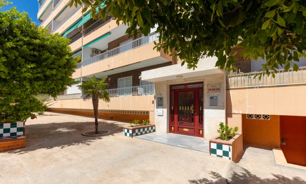 Resale - Wohnung -
Torrevieja - Rocio del mar