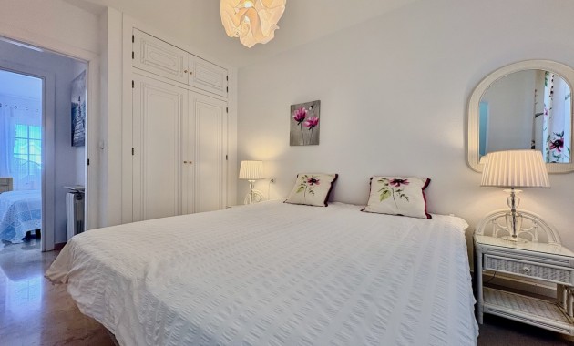 Resale - Adosado -
Orihuela - Villamartin