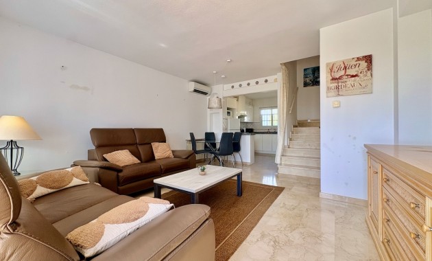 Resale - Adosado -
Orihuela - Villamartin