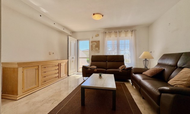 Resale - Adosado -
Orihuela - Villamartin