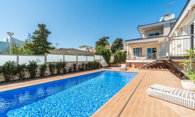 Venta - Villa -
Torrevieja - Torre la mata