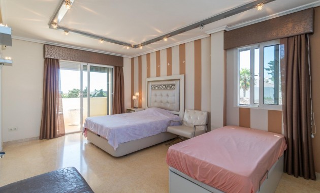 Venta - Villa -
Torrevieja - Torre la mata