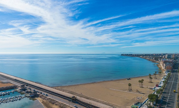 Venta - Apartamento -
Torrevieja