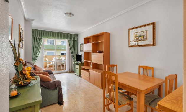 Venta - Apartamento -
Torrevieja