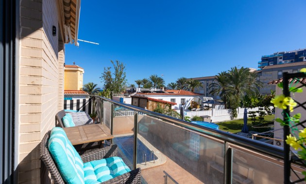 Resale - Wohnung -
Torrevieja - Rocio del mar